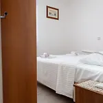 Nikola *