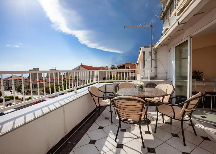 Nikola Apartment Kovacic